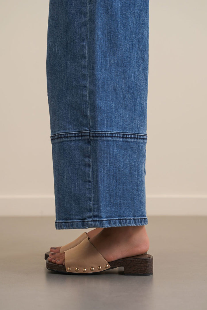 BEIGE BRUNCH & BOOKSTORE BLOCKS