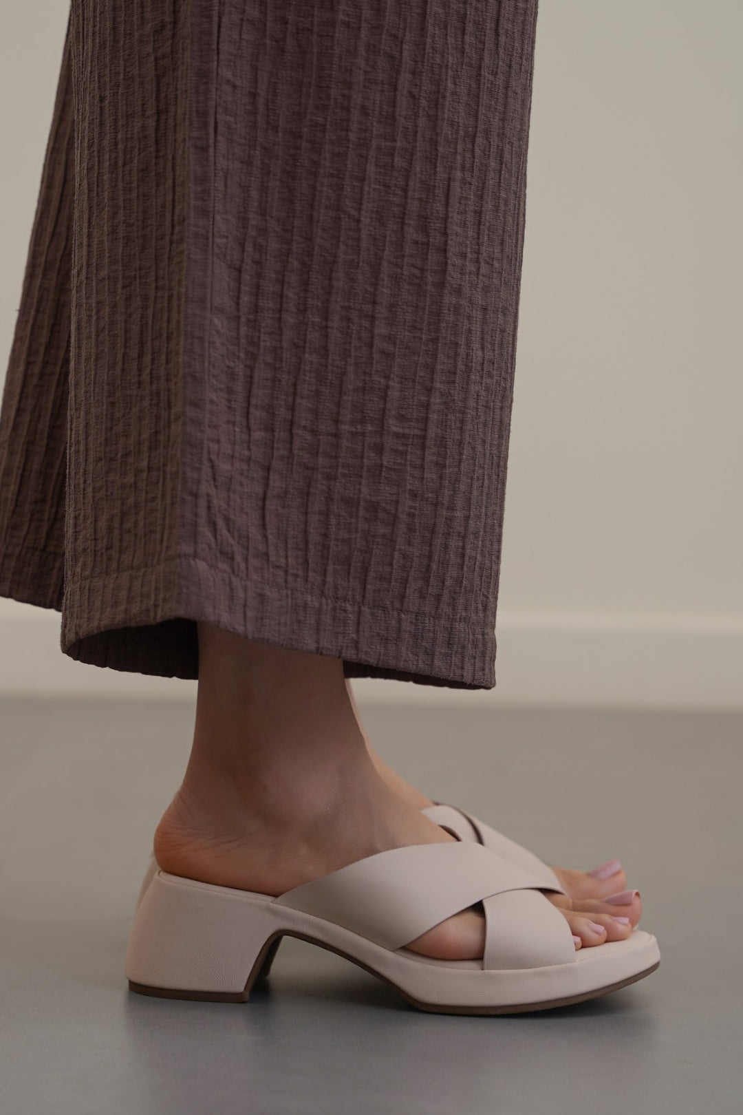 WIDE FIT MAMA HEELS