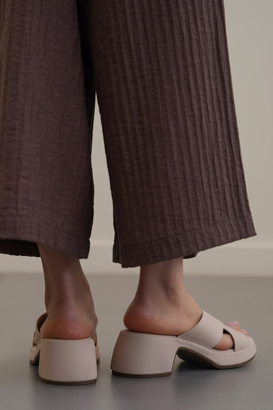 WIDE FIT MAMA HEELS