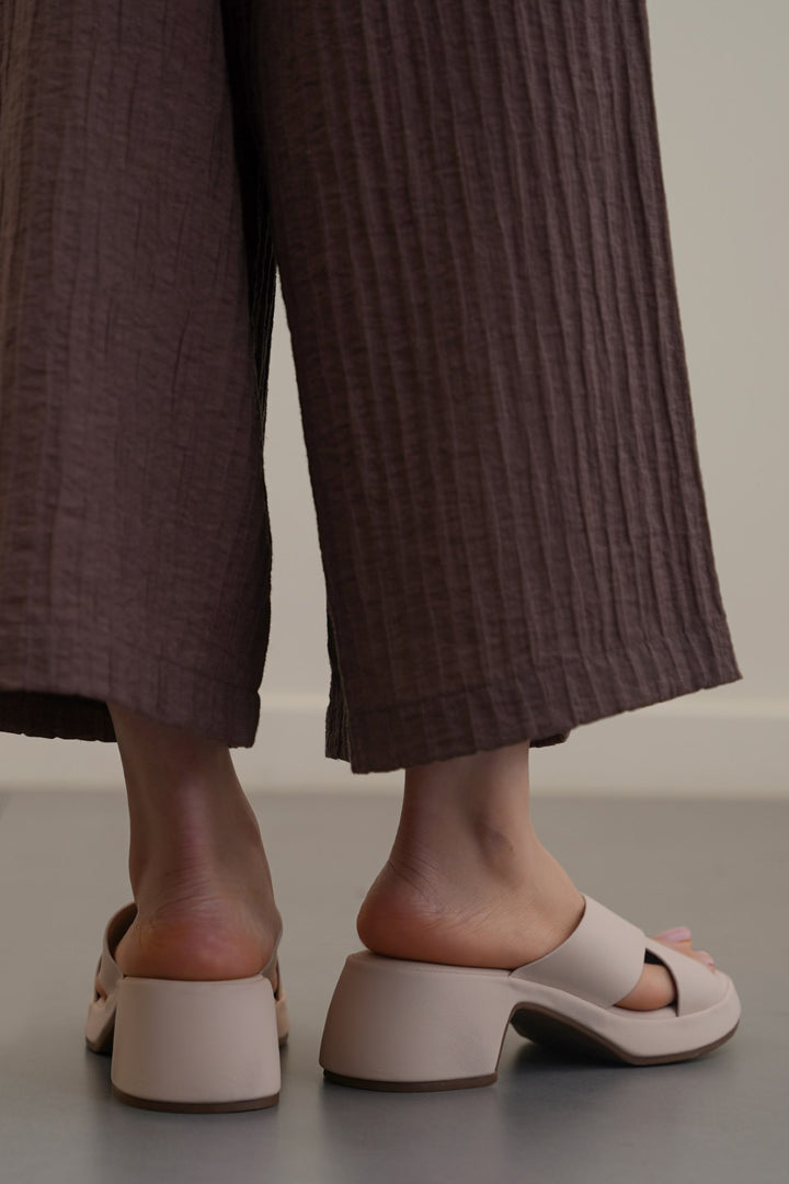WIDE FIT MAMA HEELS