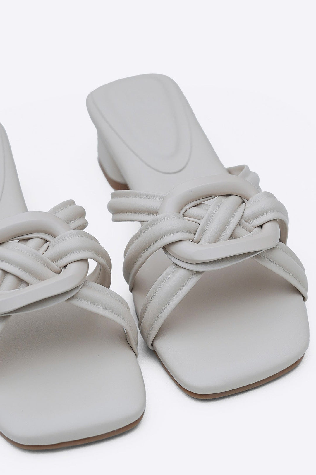OFF WHITE SOFT EVERYDAY HEELS