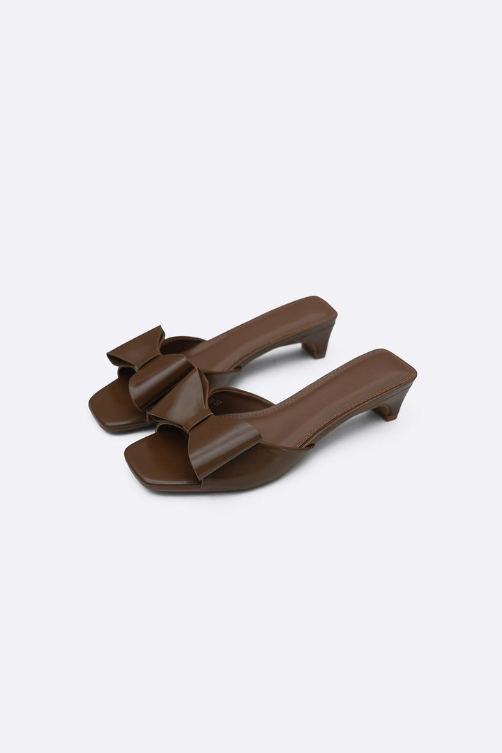 BROWN BOWIE BOW HEELS