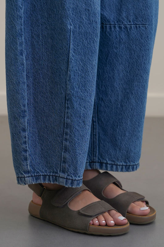 OLIVE TRAVEL MAMA SANDALS