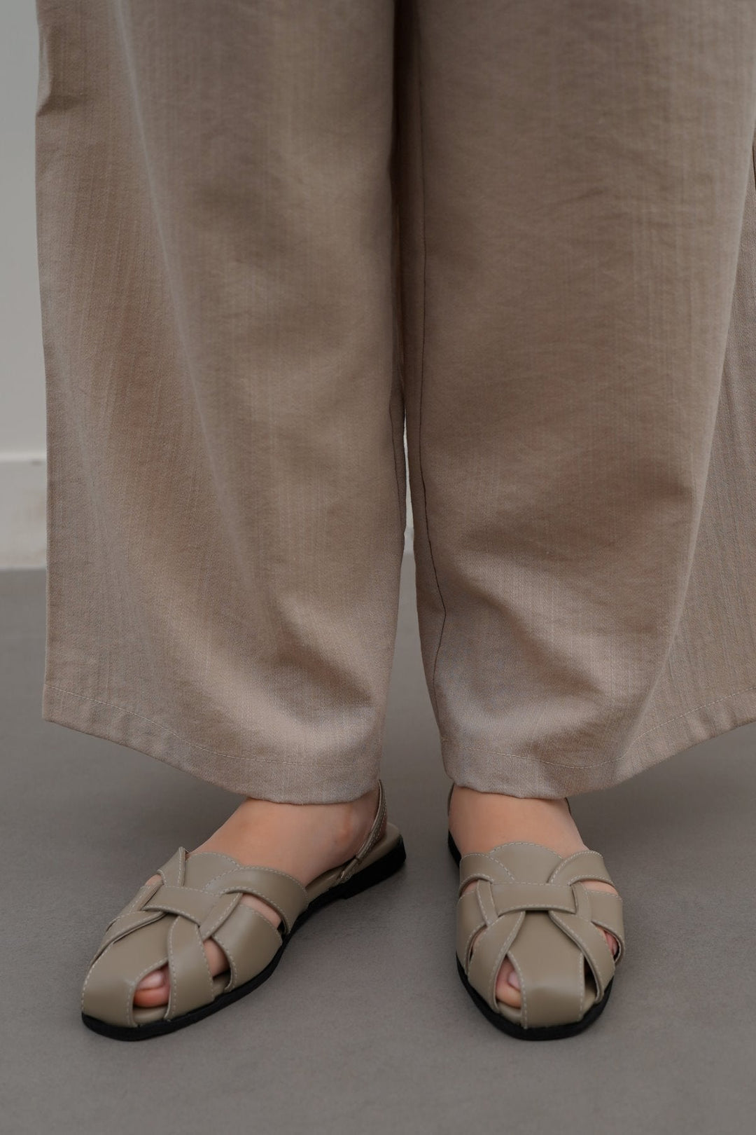 TAUPE ROMAN FLAT SANDALS