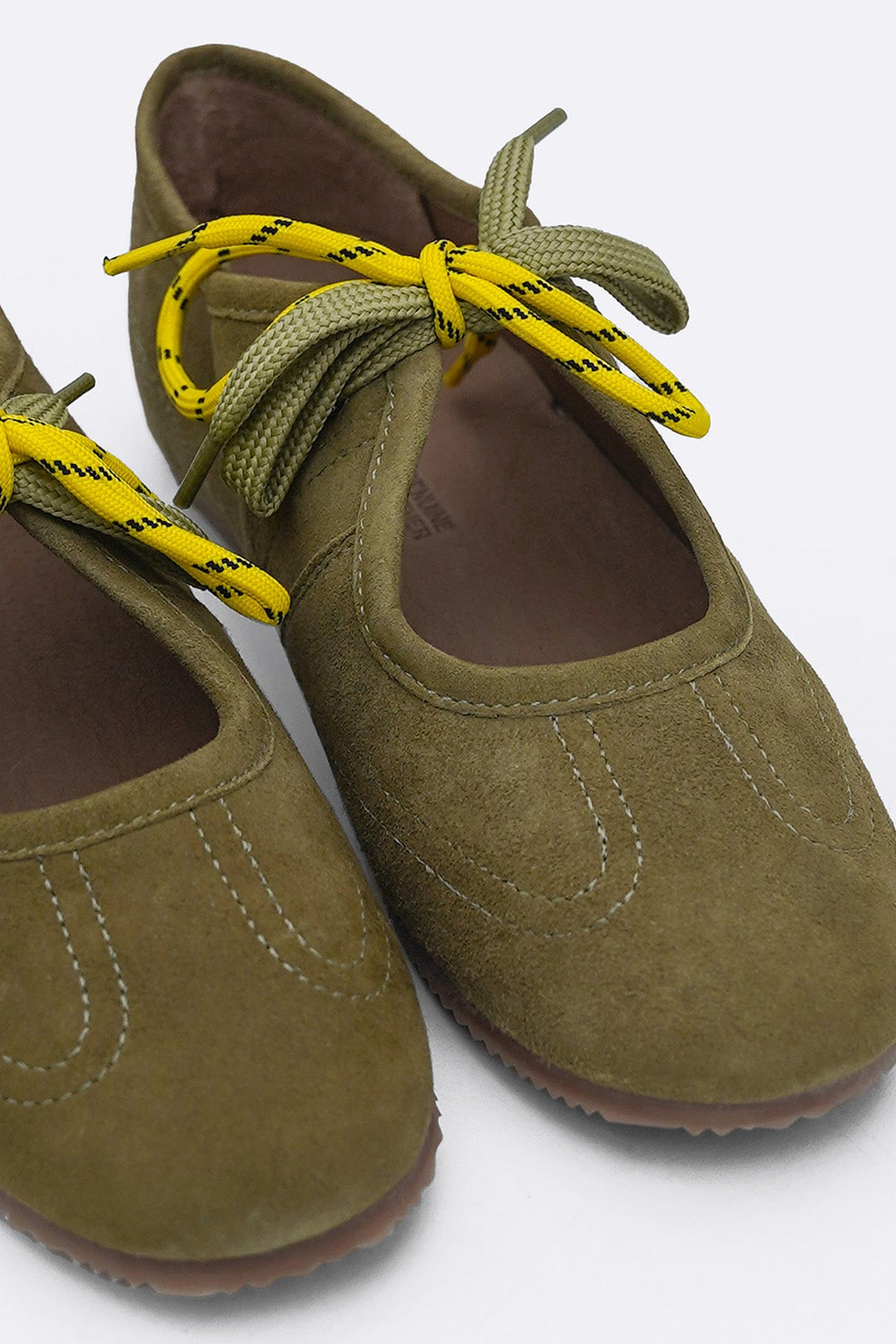 OLIVE STREET SNEAKERINA