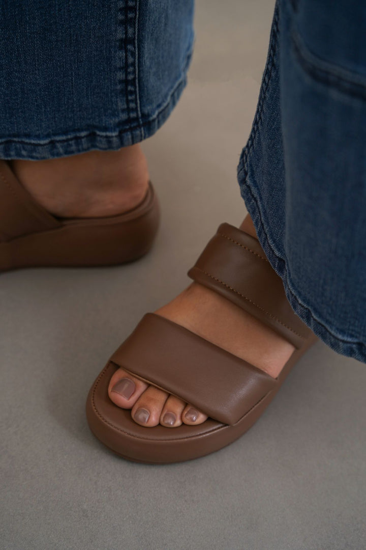 BROWN MARSHMALLOW MAMA SLIDES