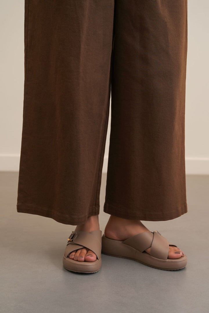 TAUPE CLOUD MAMA SLIDES