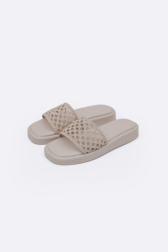 CREAM WEAVE MAMA SLIDES