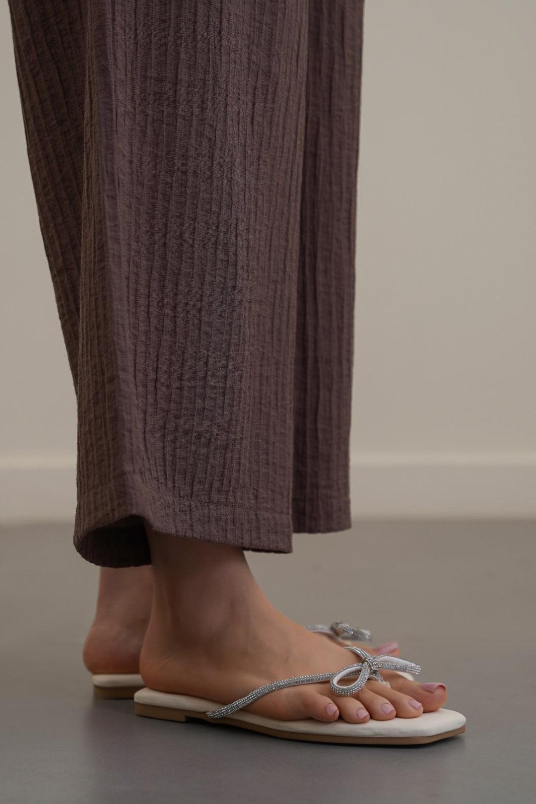 BOW FLIP FLOPS