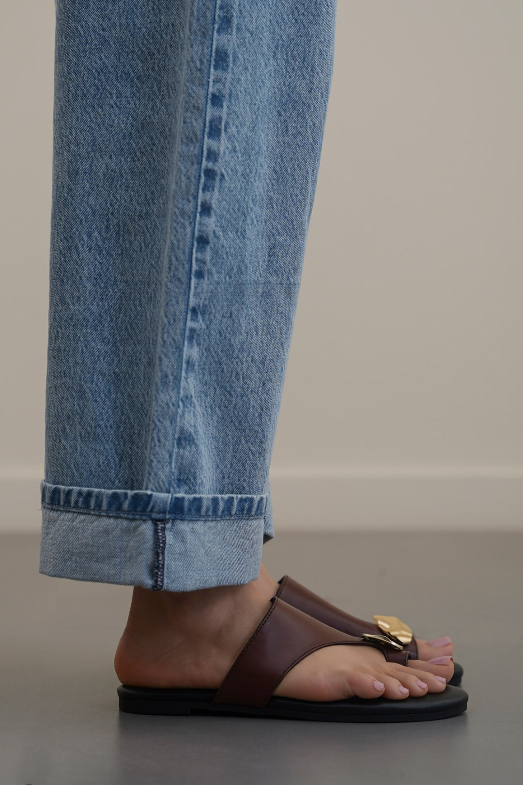 EASY PARTY TOE SLIDES