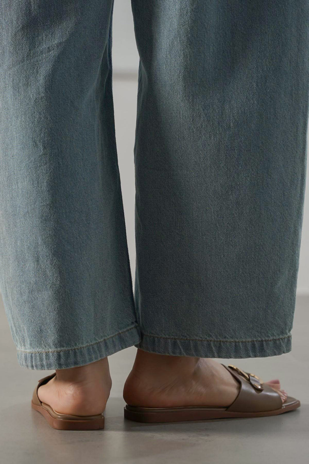 EASY BUCKLE SLIDES