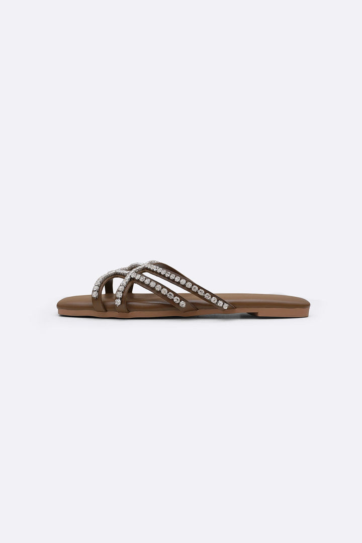 BROWN VIOLA STUDDED SLIDES