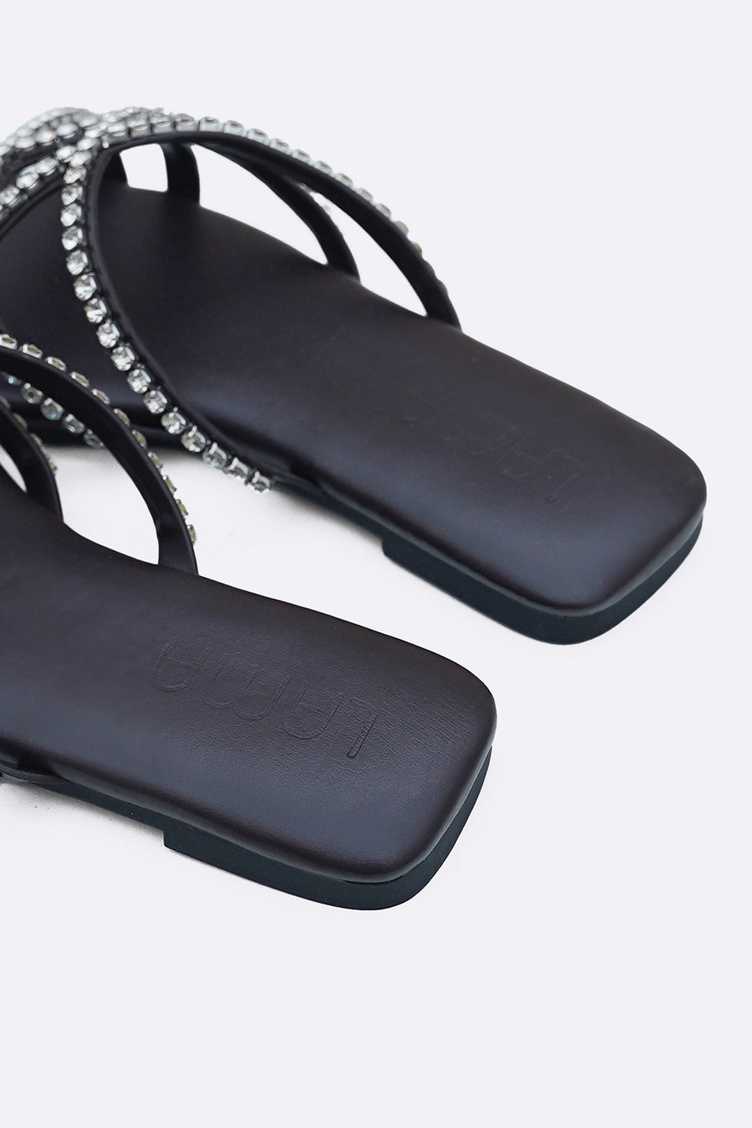 COFFEE VIOLA STUDDED SLIDES