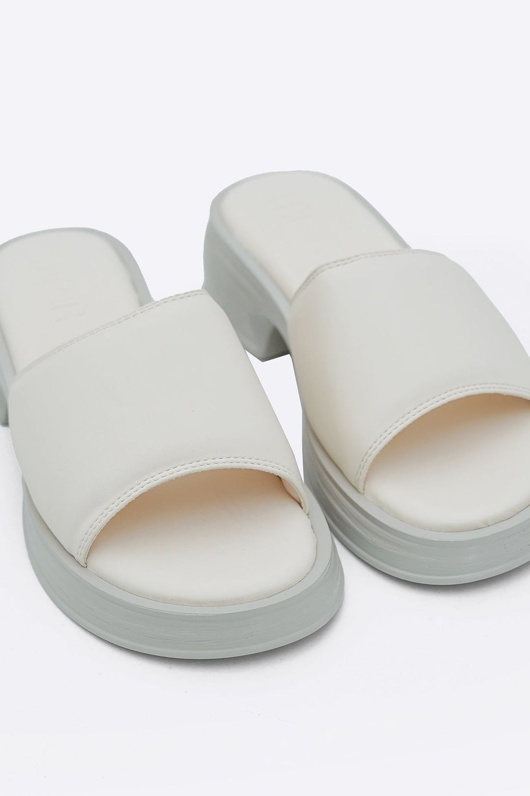 OFF WHITE COMFY EVERYDAY SLIDES