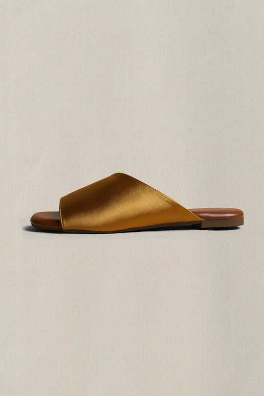 GOLD TAFFY SLIP ONS