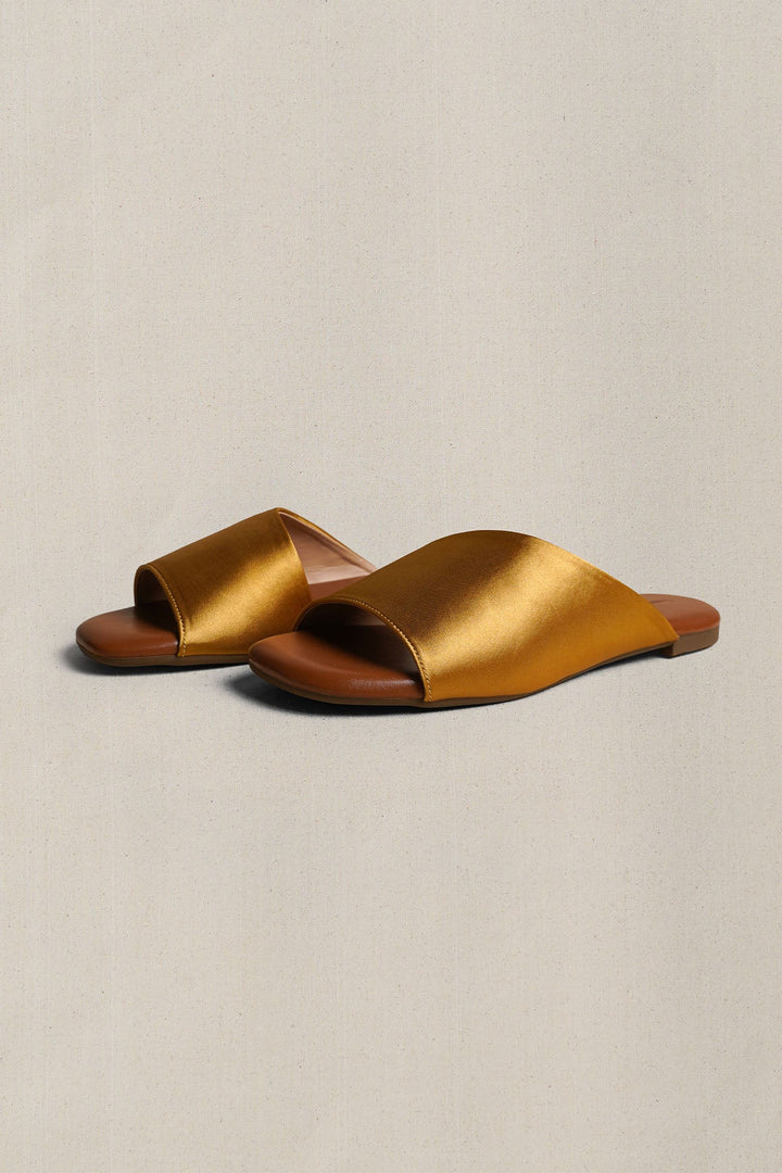 GOLD TAFFY SLIP ONS