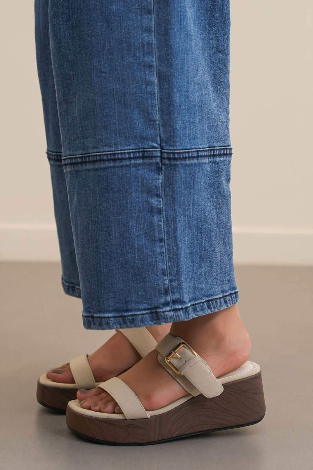 OFF WHITE EASY VERA WEDGE