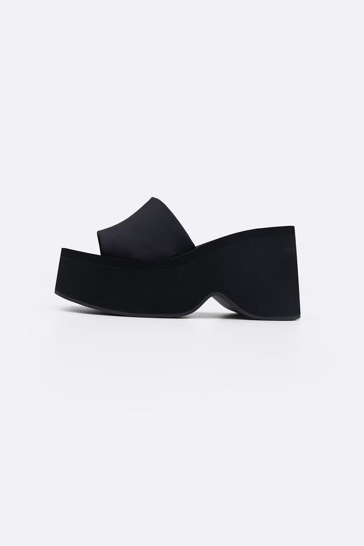 FEATHER PLATFORM SLIDES