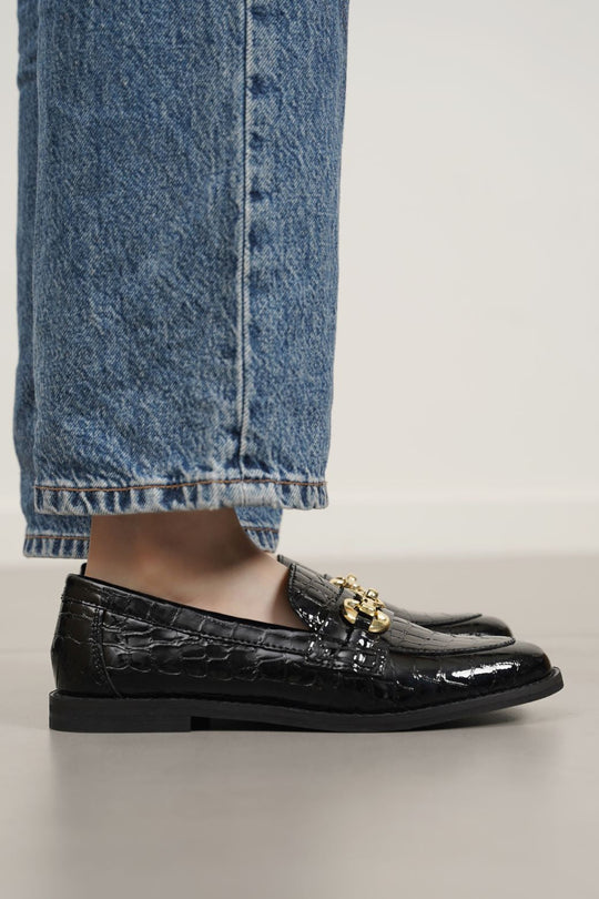 BLACK BUCKLED LEATHER LOAFERS