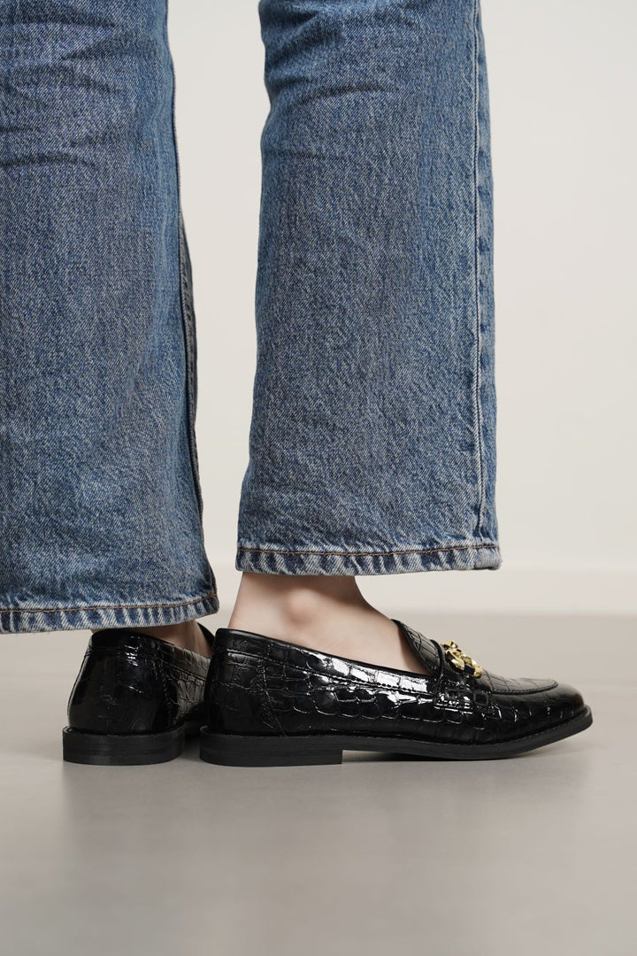 BLACK BUCKLED LEATHER LOAFERS