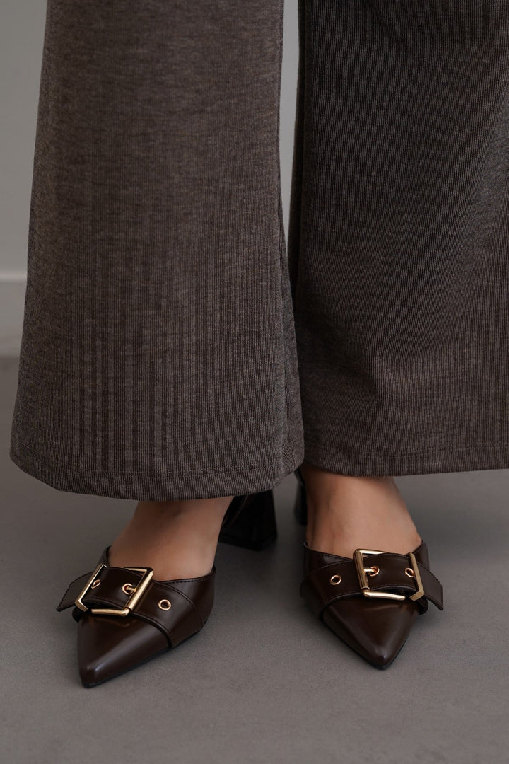 CHOCOLATE GOLD BUCKLE BLOCKS