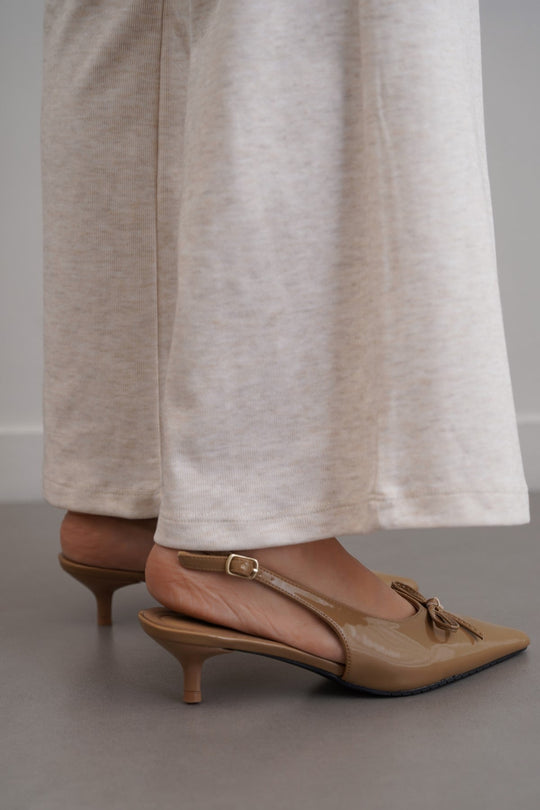 KHAKI BOW CHARM HEELS