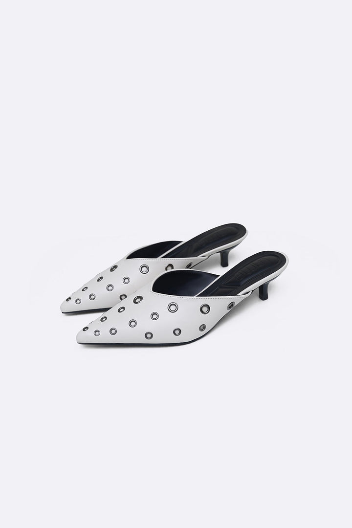 CREAM REBEL RIVETS HEELS