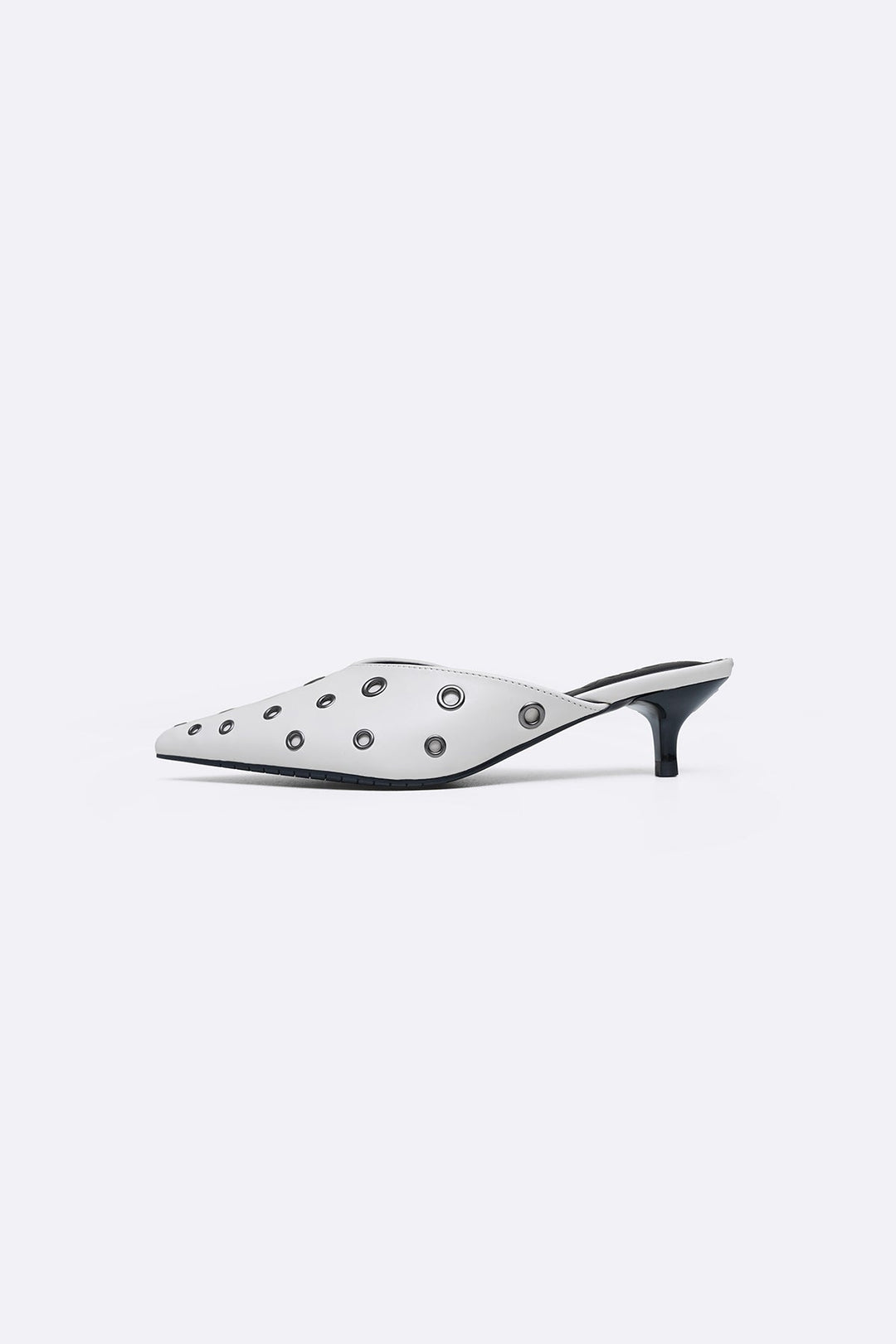 CREAM REBEL RIVETS HEELS