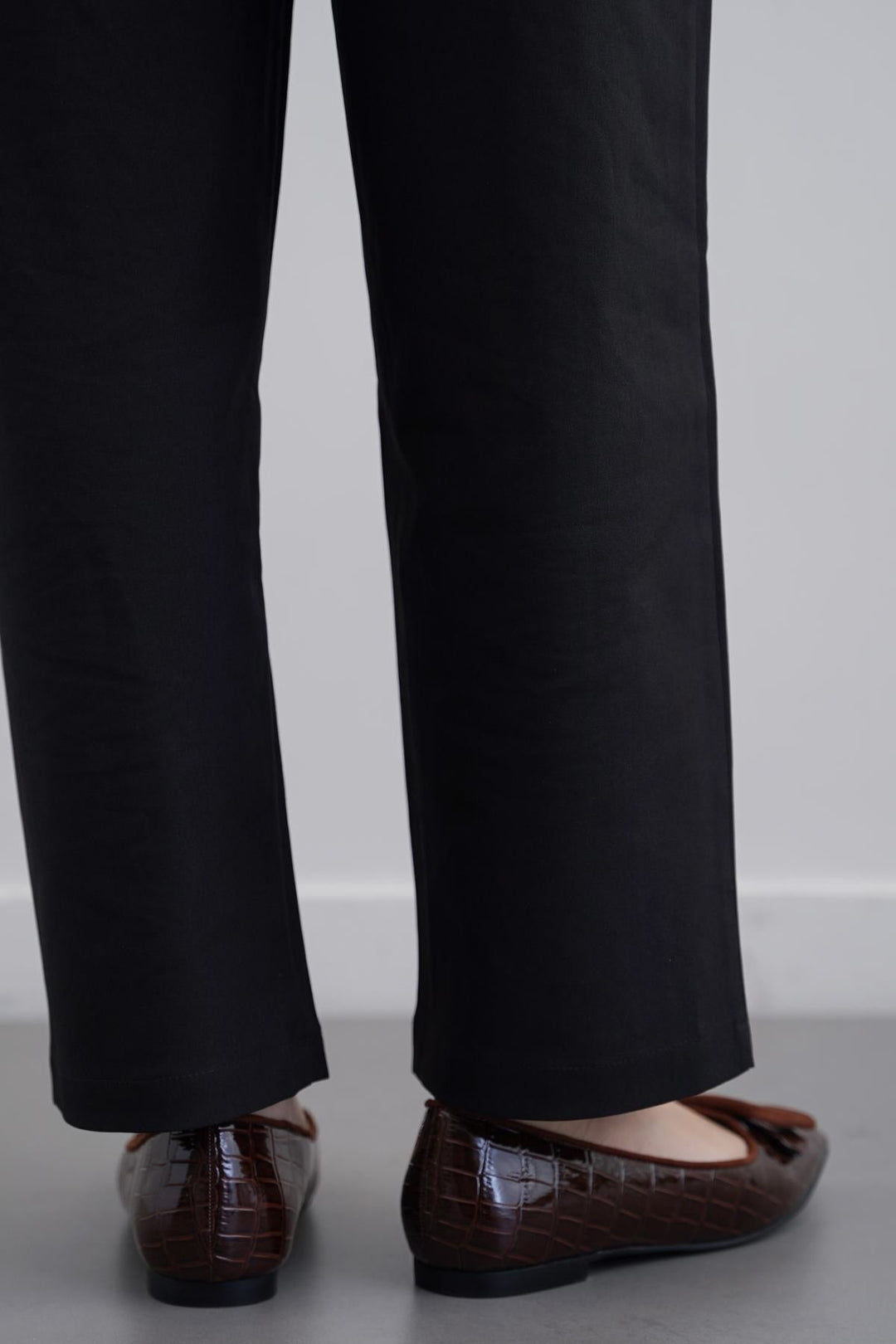 DARK BROWN SEINE BUCKLE PUMPS