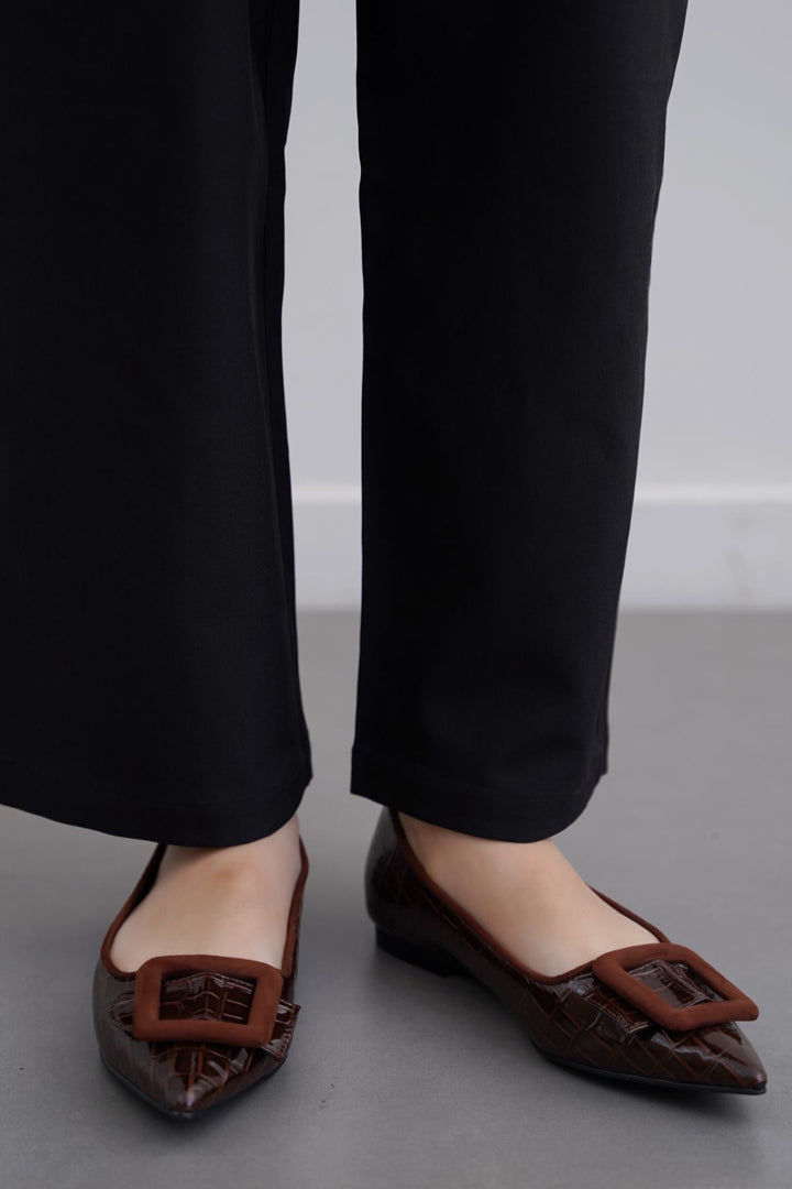 DARK BROWN SEINE BUCKLE PUMPS