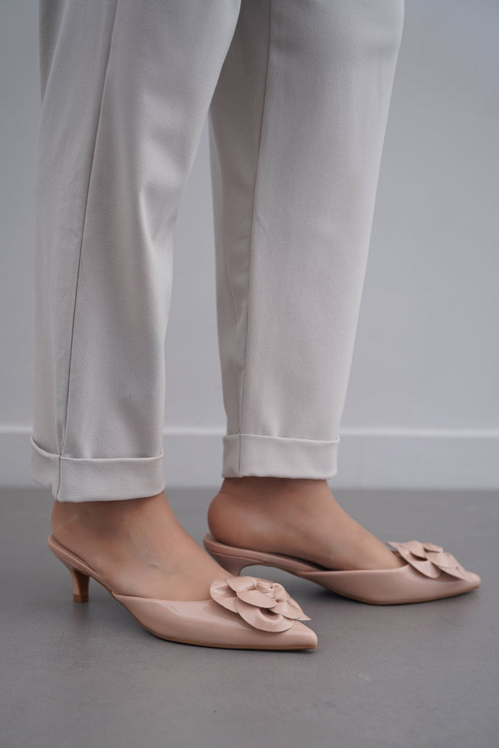 NUDE FLOWER MINI HEELS