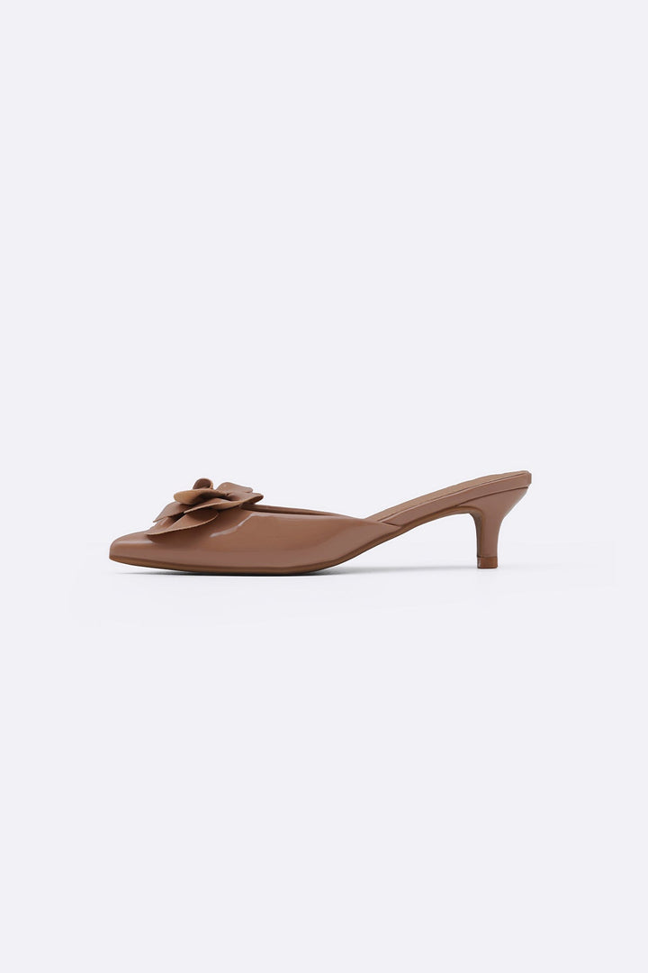 TAUPE FLOWER MINI HEELS