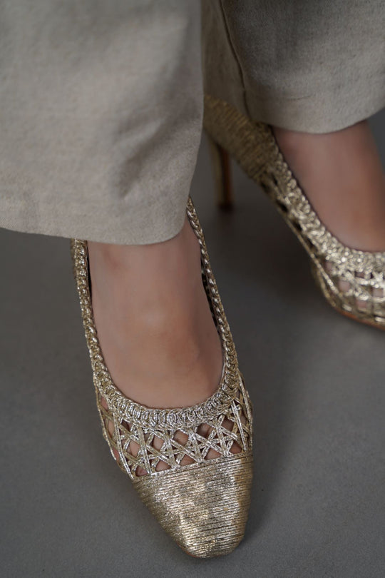 GOLD WOVEN STILETTO