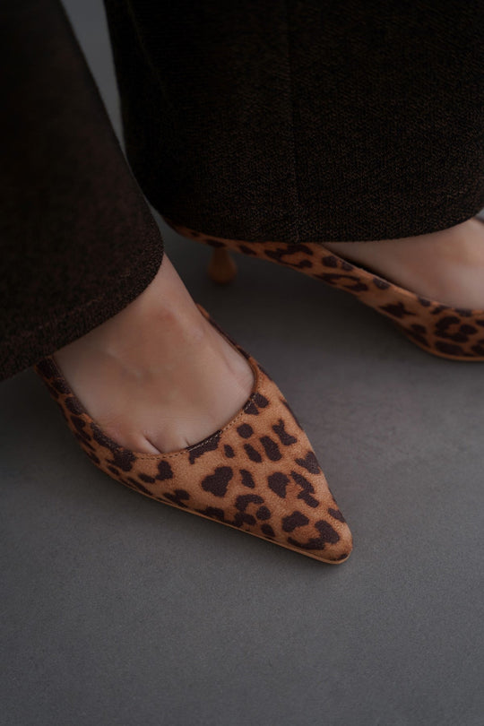 BEIGE CONGO TEAR-DROP HEELS