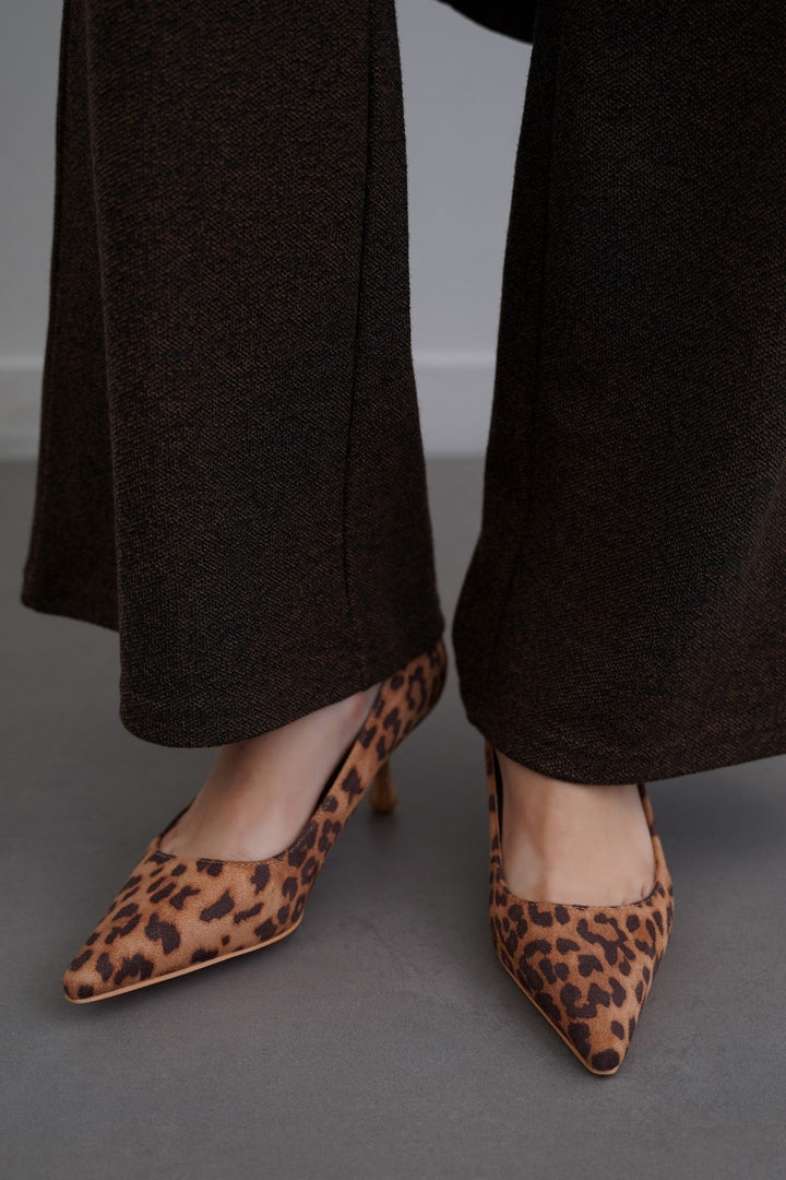 BEIGE CONGO TEAR-DROP HEELS