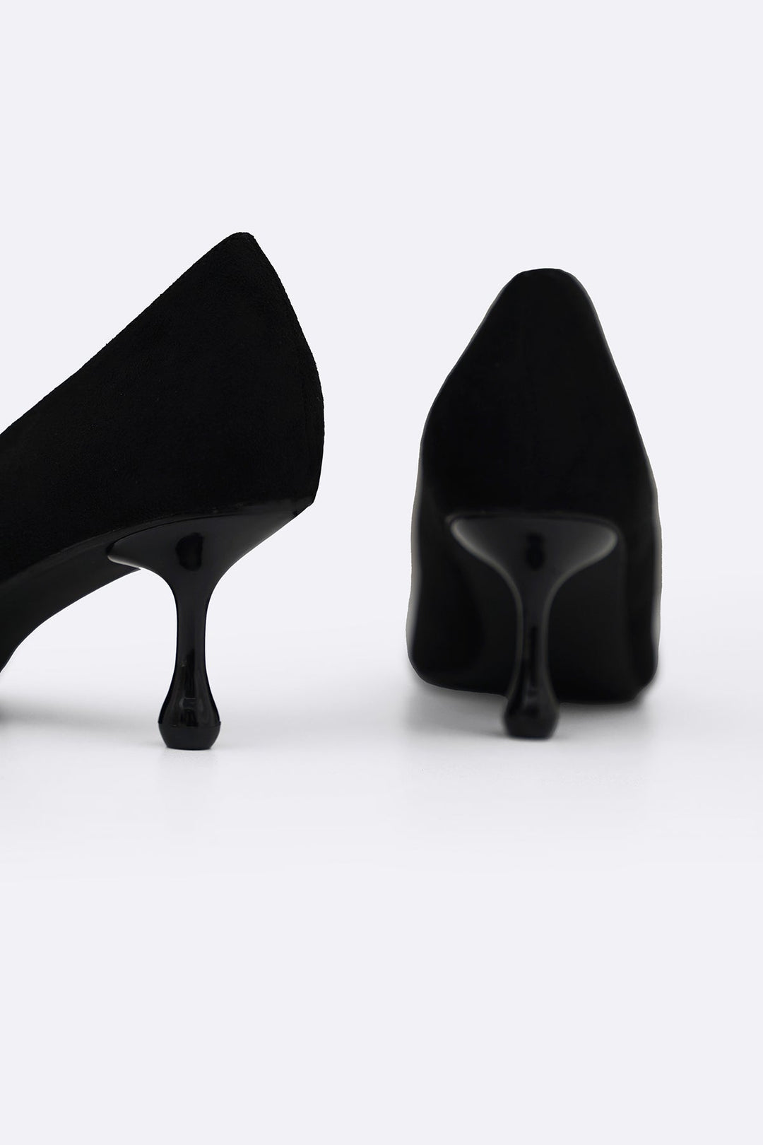 BLACK CONGO TEAR-DROP HEELS