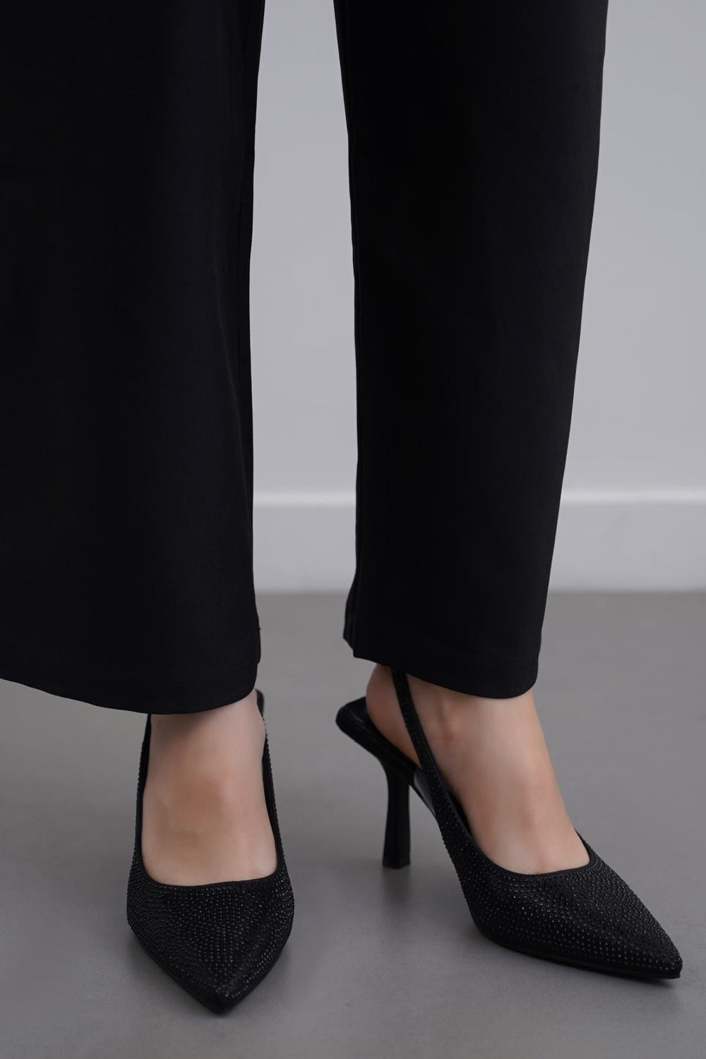 BLACK CRYSTAL SPRAY HEELS