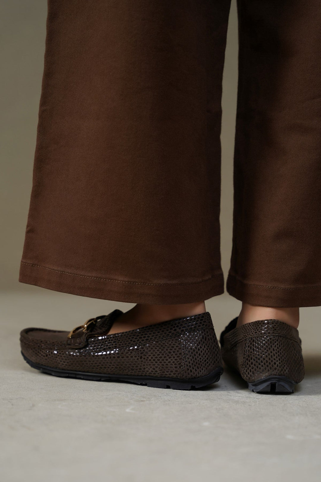 DARK BROWN METAL LEATHER LOAFERS