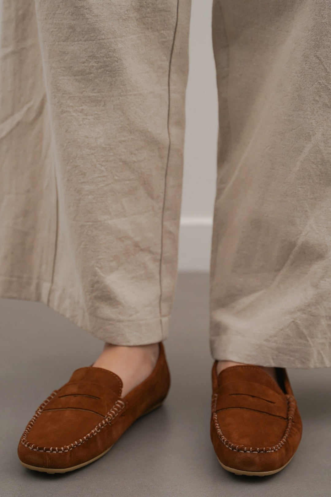 CARAMEL SUEDE LEATHER LOAFERS