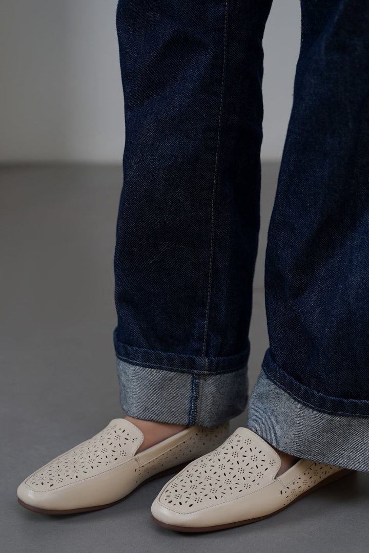 OFF WHITE COMFY MAMA LOAFERS