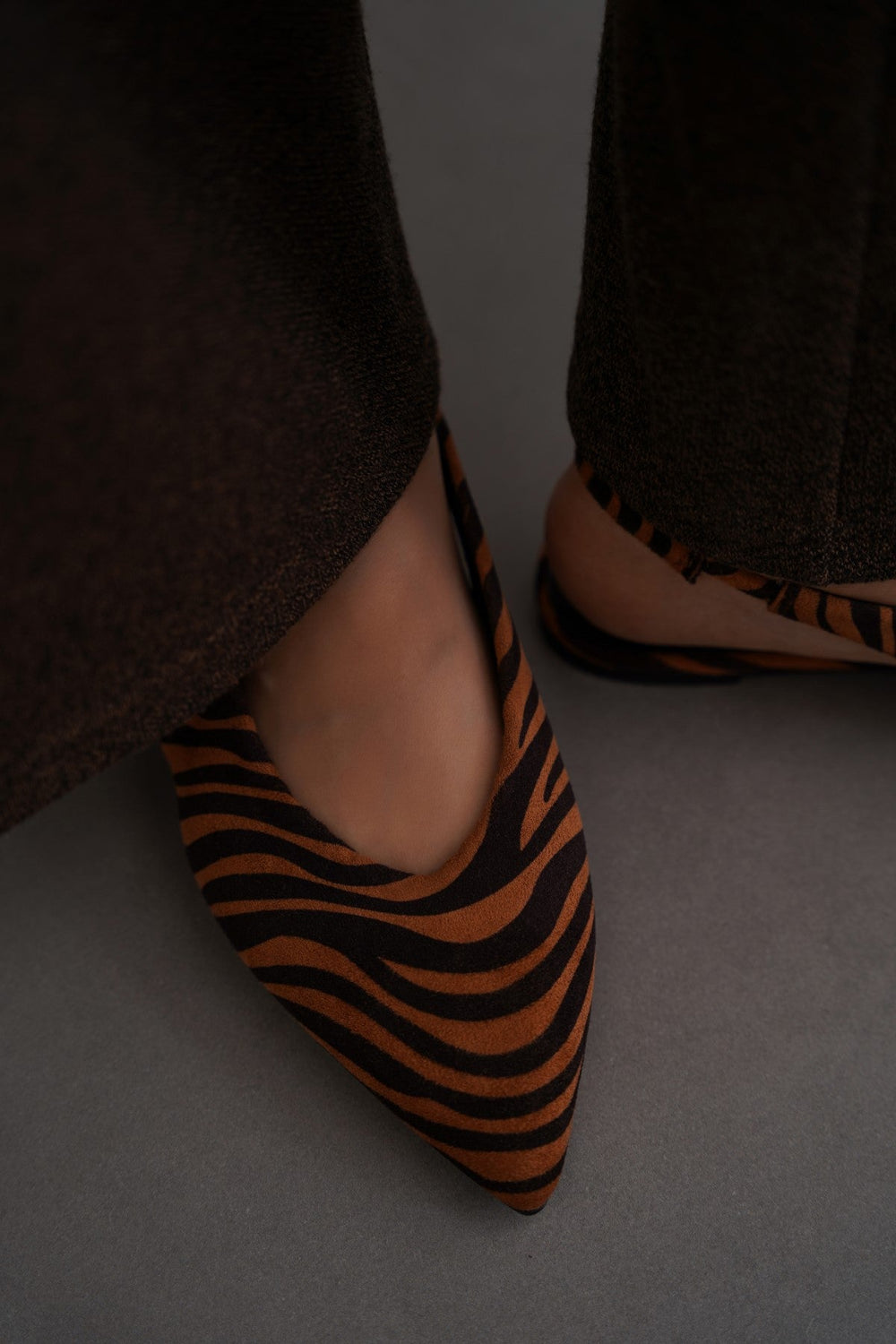 TAN JUNGLE FLATS