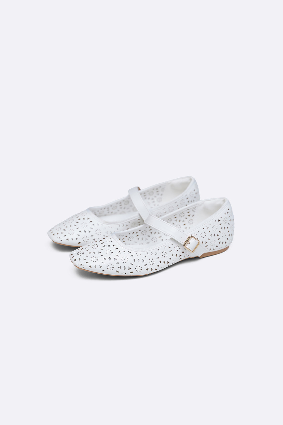 WHITE CLOVER MARY-JANES