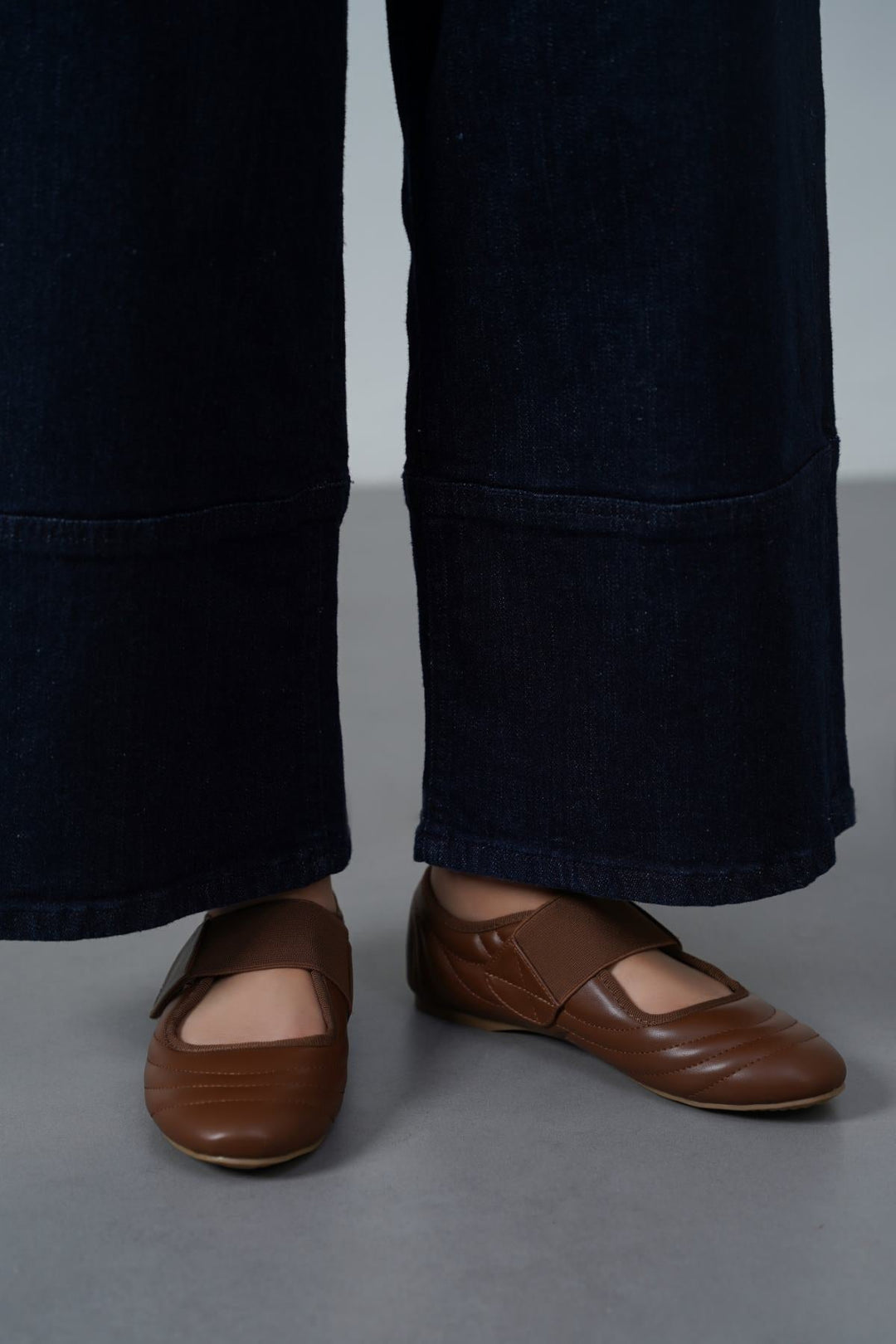 TAN TRAVEL SNEAKERINA