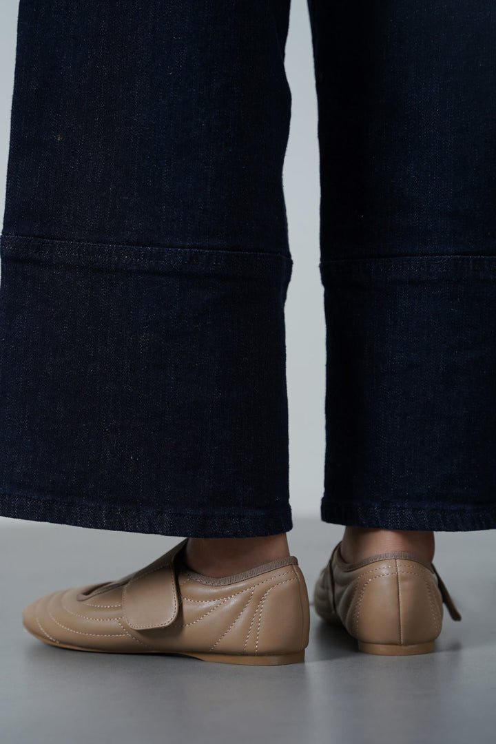 TAUPE TRAVEL SNEAKERINA