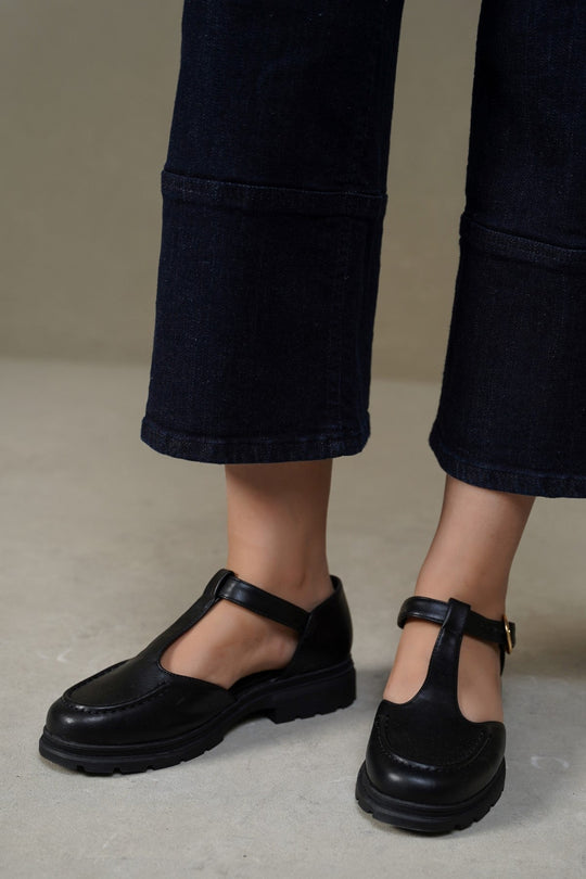 BLACK THE SCHOLAR SANDAL