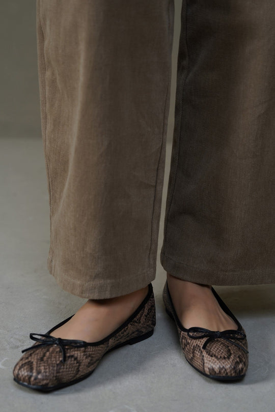 BEIGE VIPER BOW PUMPS