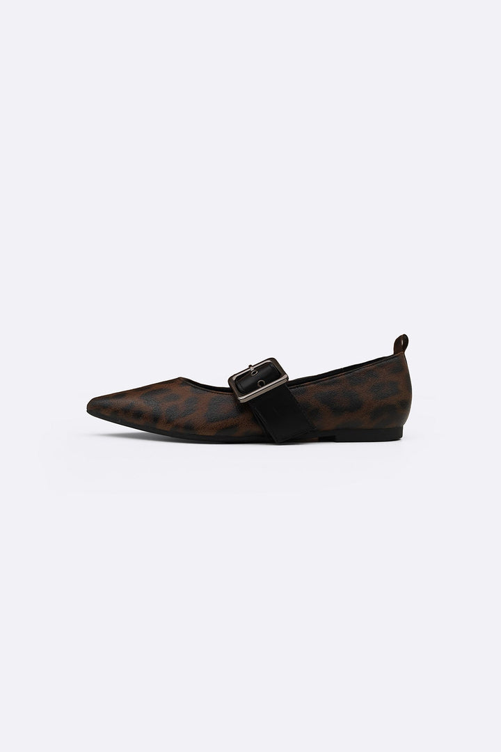 BROWN WIDE BUCKLE PUMPS-barcode issue