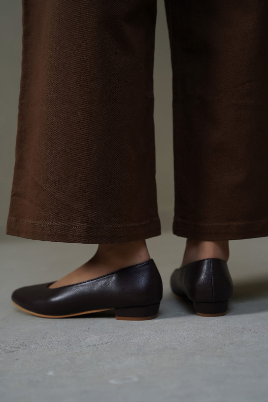 COFFEE MINI HEEL PUMPS