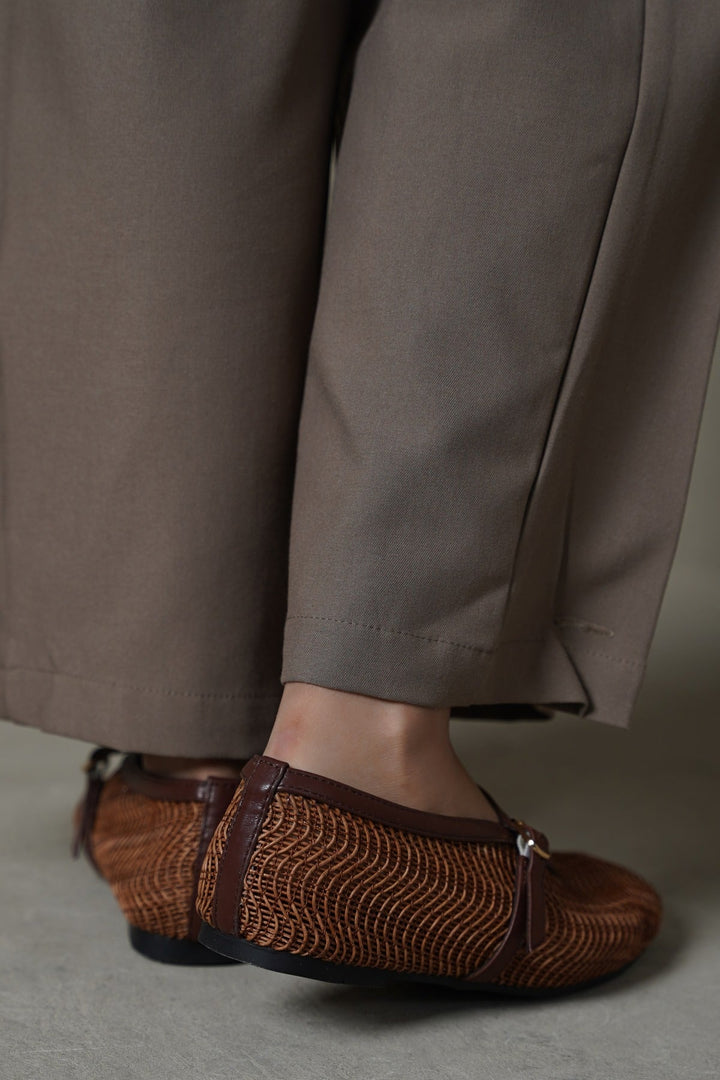 BROWN RESORT MARY-JANES