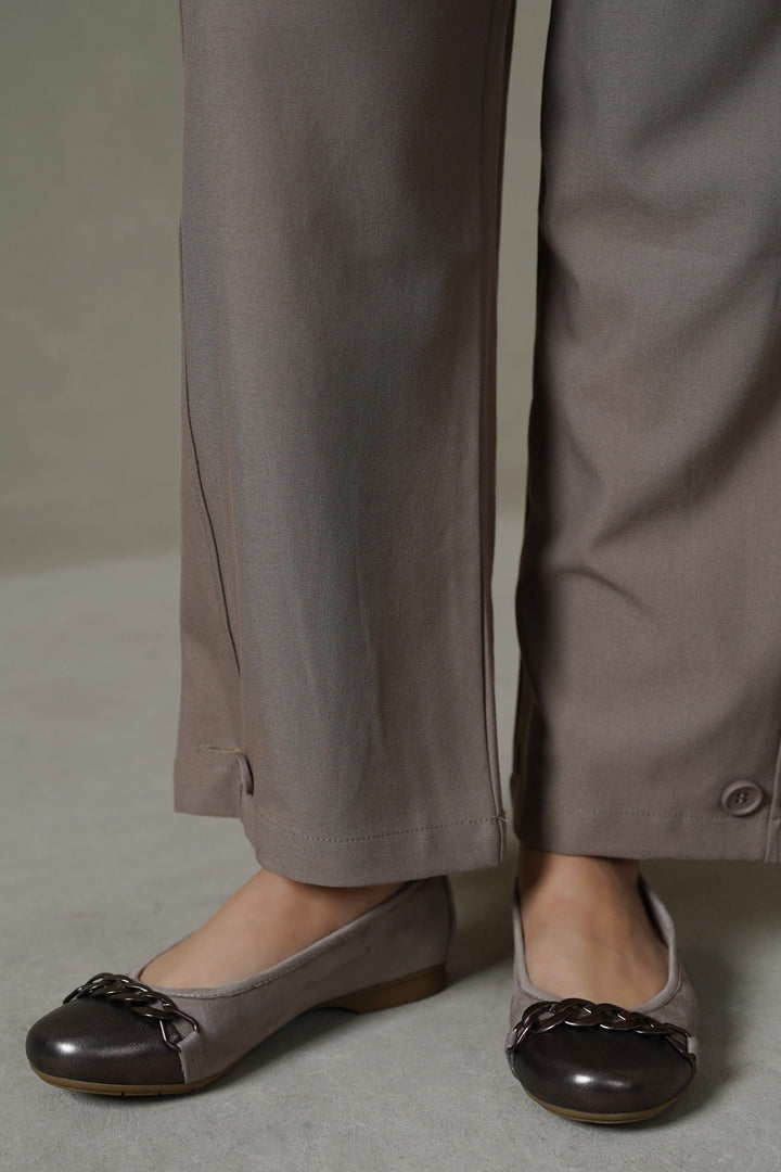 TAUPE TOE-CAP MAMA PUMPS